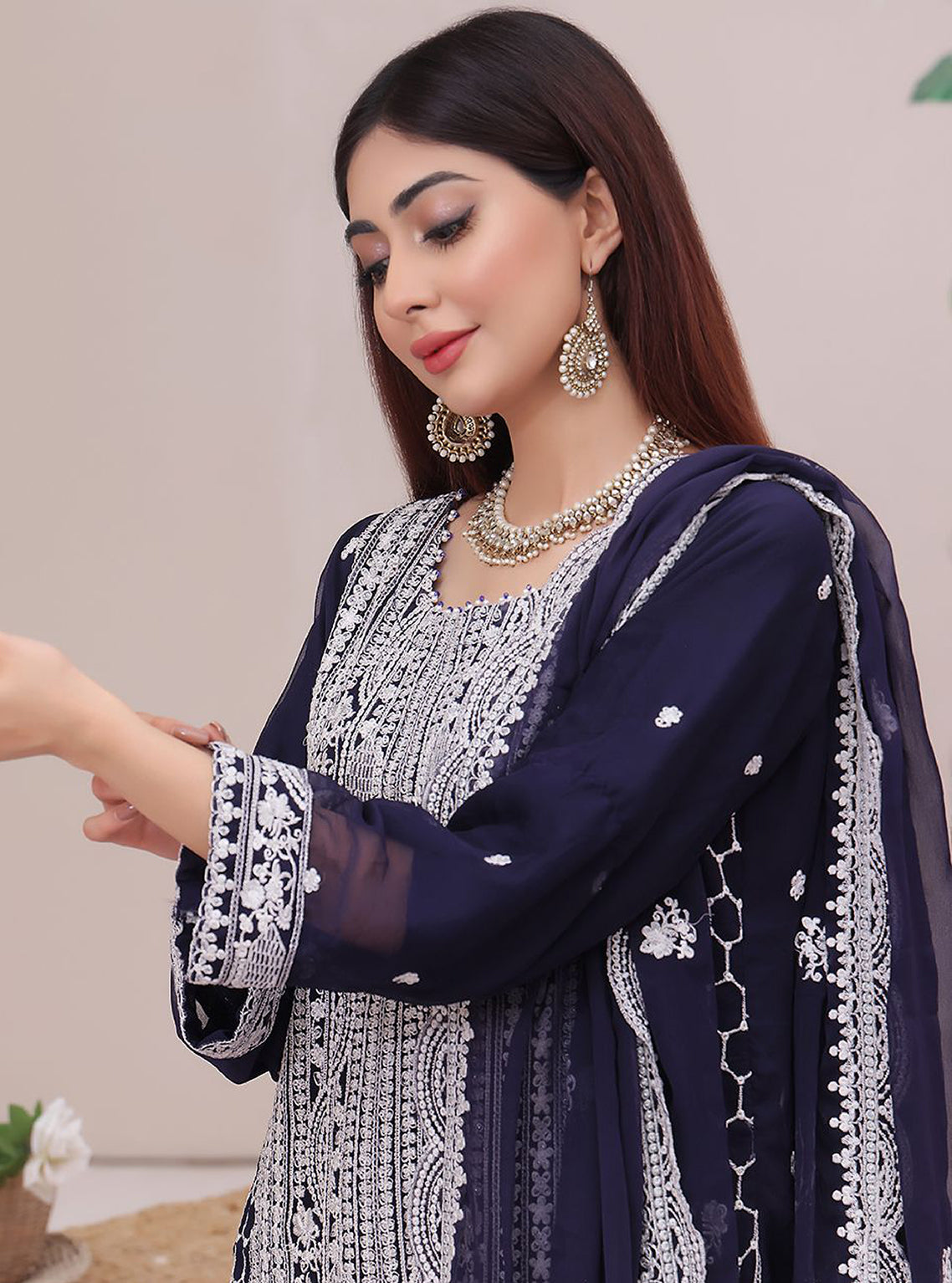 D#04 Amaira Fashion Duchess Semi Stitched Luxury Chiffon Collection 823 D#04 Amaira Fashion Duchess Semi Stitched Luxury Chiffon Collection 823
