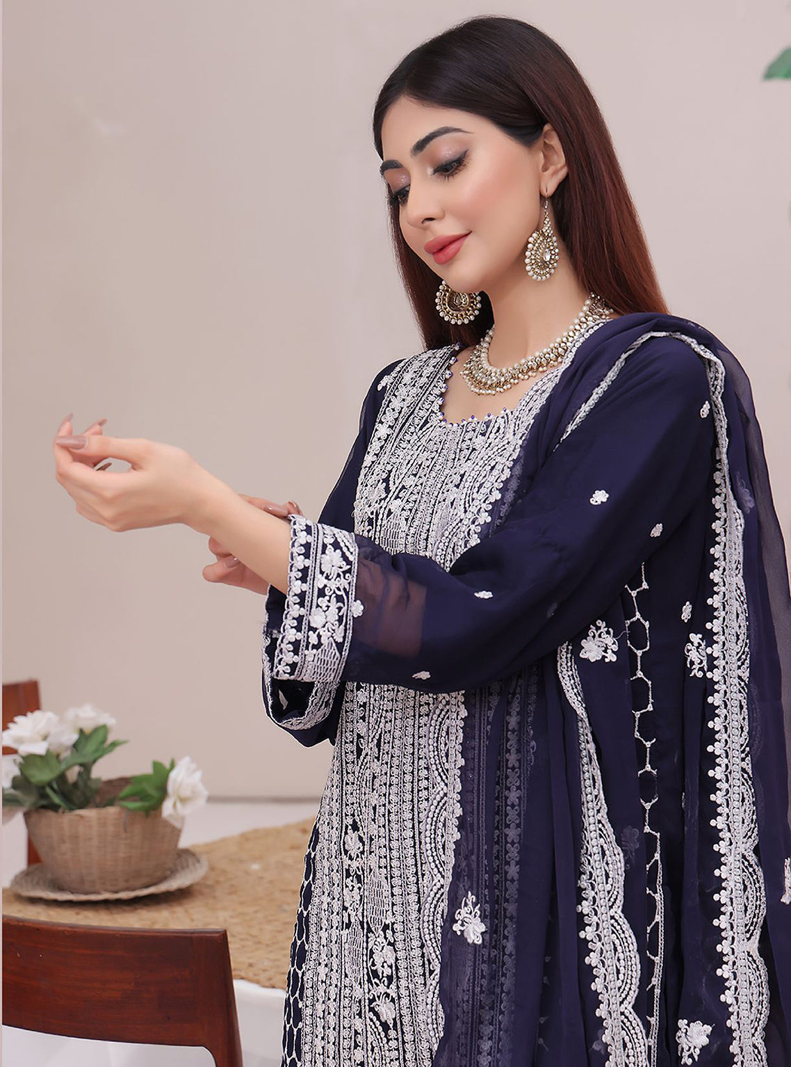 D#04 Amaira Fashion Duchess Semi Stitched Luxury Chiffon Collection 823 D#04 Amaira Fashion Duchess Semi Stitched Luxury Chiffon Collection 823