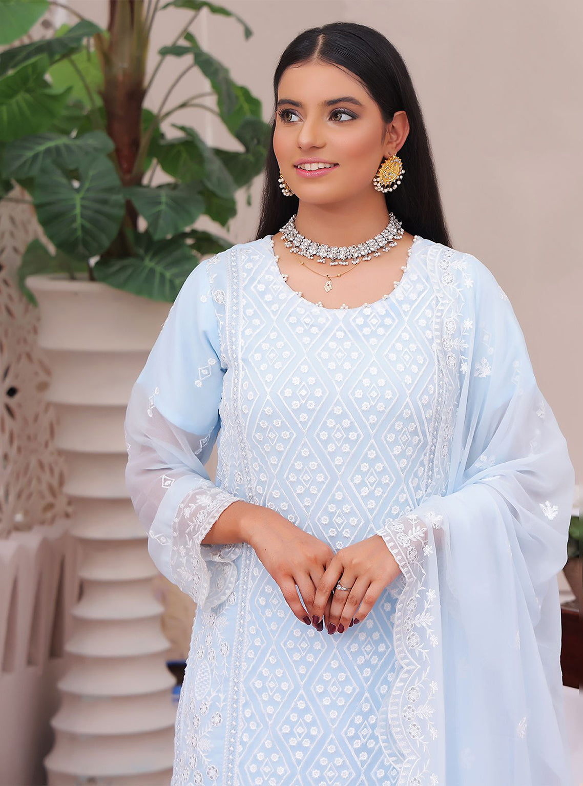 D#05 Amaira Fashion Duchess Semi Stitched Luxury Chiffon Collection 823 D#05 Amaira Fashion Duchess Semi Stitched Luxury Chiffon Collection 823