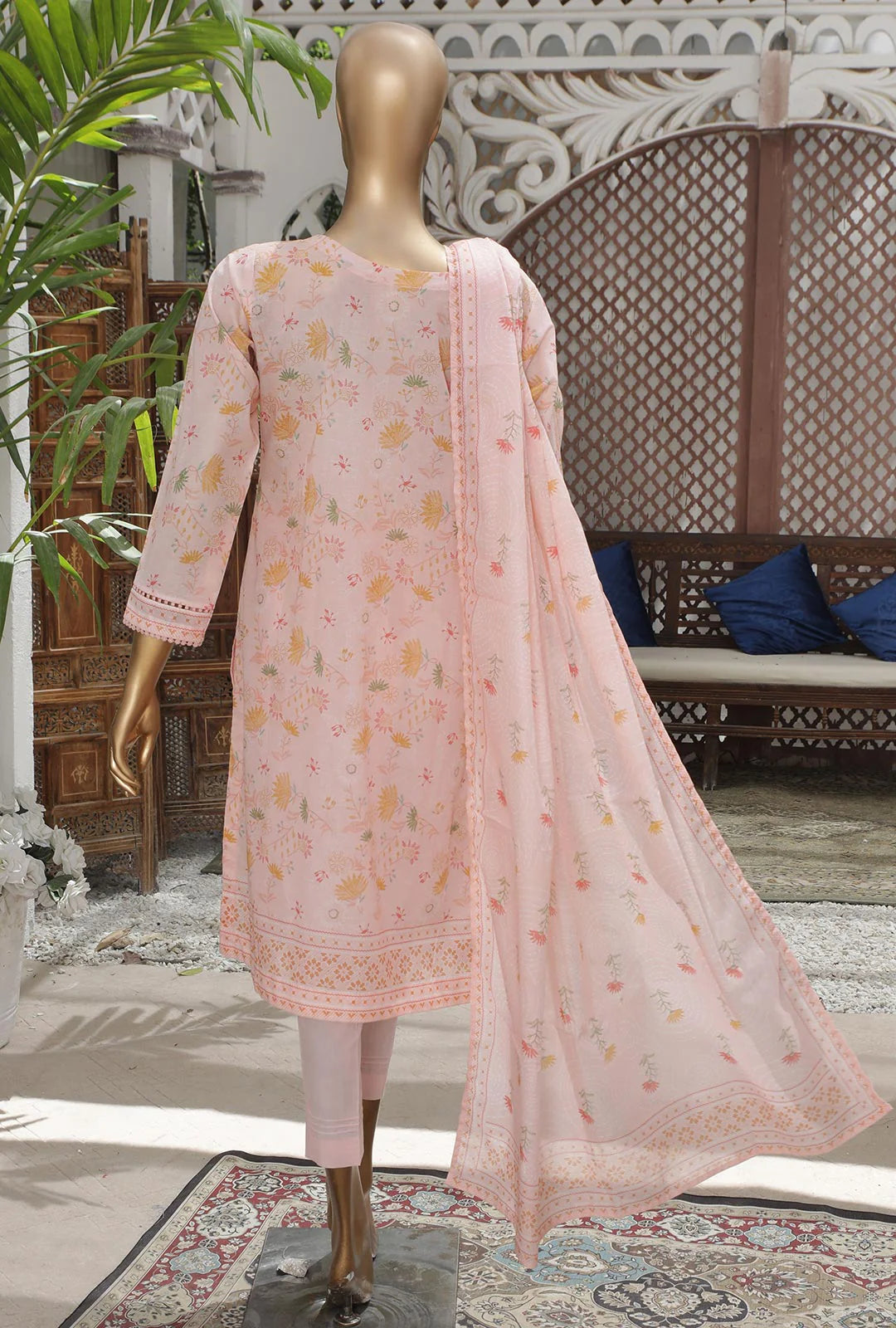 D#44 HZ Platinum Digital Printed Lawn Collection 523 D#44 HZ Platinum Digital Printed Lawn Collection 523