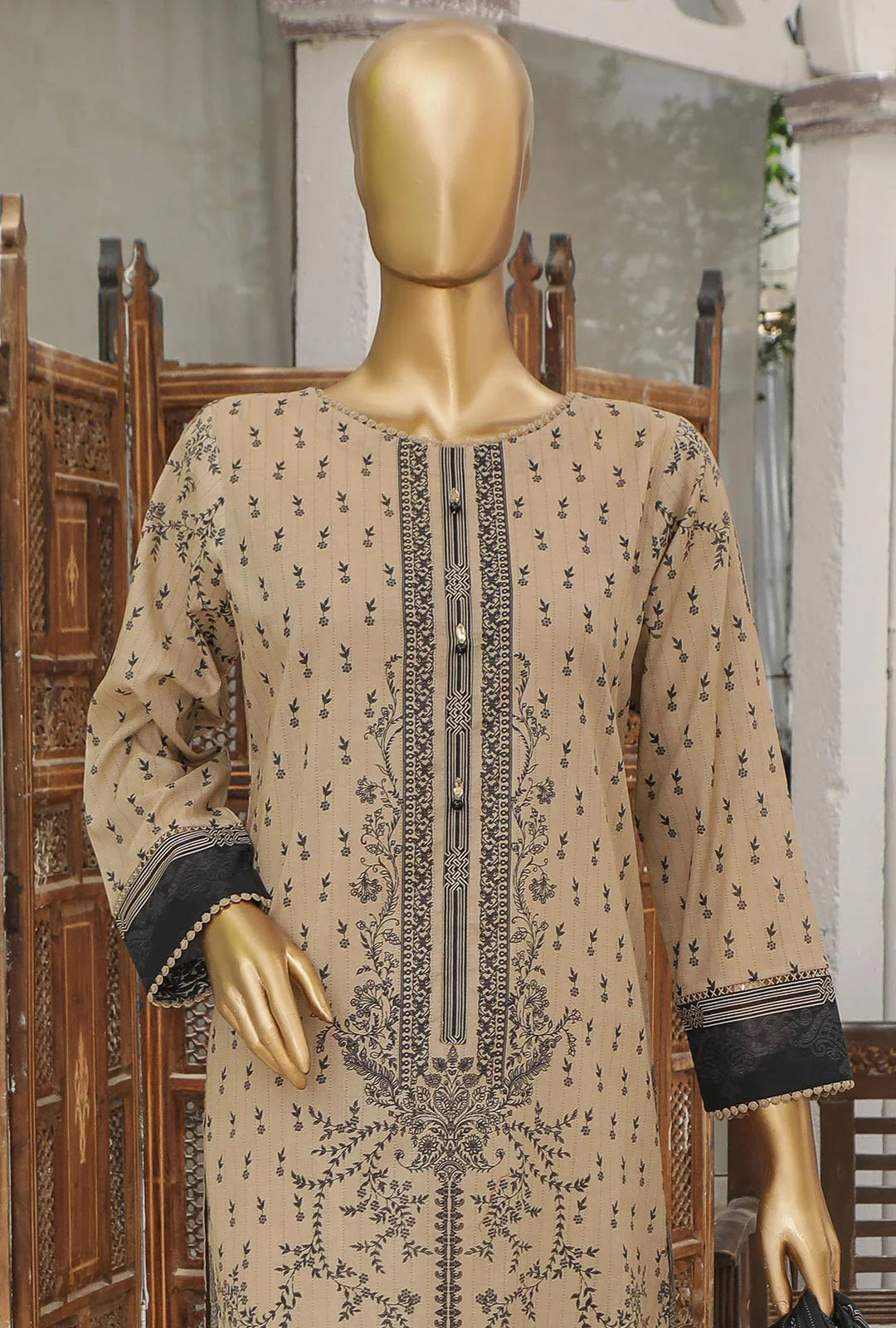 D#47 HZ Platinum Digital Printed Lawn Collection 523 D#47 HZ Platinum Digital Printed Lawn Collection 523