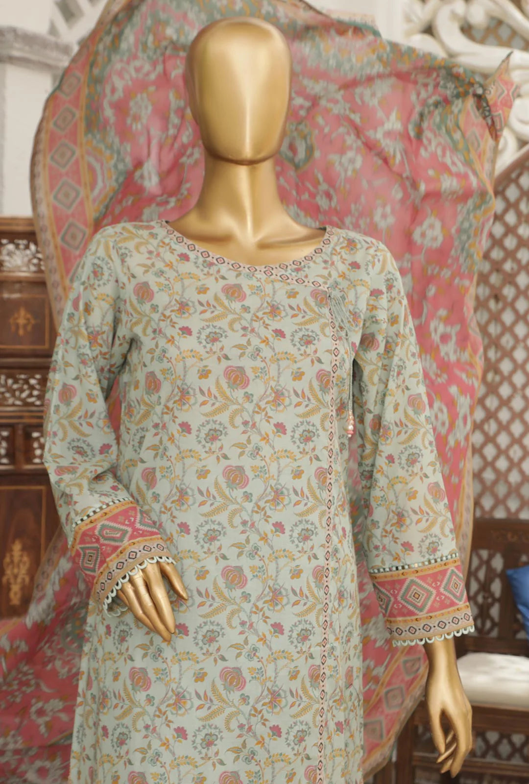 D#49 HZ Platinum Digital Printed Lawn Collection 523 D#49 HZ Platinum Digital Printed Lawn Collection 523