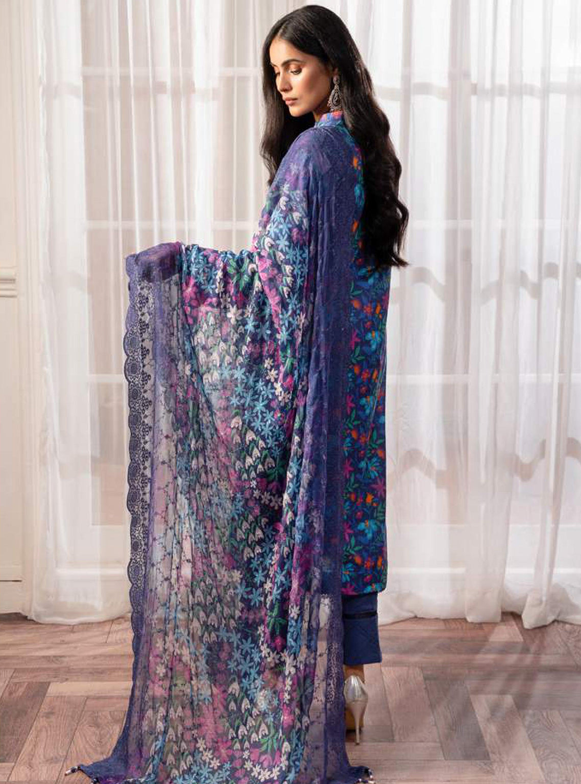 D#04 AlZohaib Sunshine Bloom Printed Bamber Chikankari Dupatta 923 D#04 AlZohaib Sunshine Bloom Printed Bamber Chikankari Dupatta 923