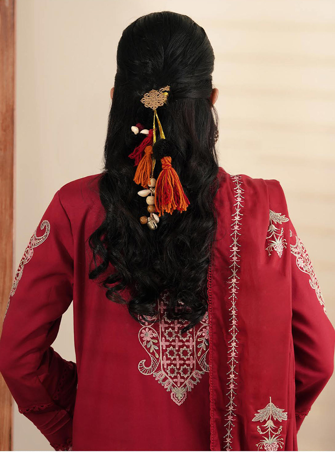 Miraal By Aabyaan Embroidered Linen Unstitched 3 Piece Suit - 02 Miraal By Aabyaan Embroidered Linen Unstitched 3 Piece Suit - 02