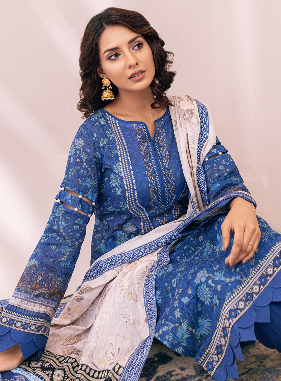 D#04 AlZohaib Monsoon Digtal Printed Cambric 3Pc 923 D#04 AlZohaib Monsoon Digtal Printed Cambric 3Pc 923