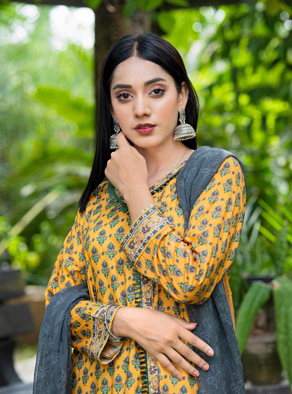Aangan By Qalamkar Embroidered Linen Unstitched 3 Piece Suit - 03 Aangan By Qalamkar Embroidered Linen Unstitched 3 Piece Suit - 03