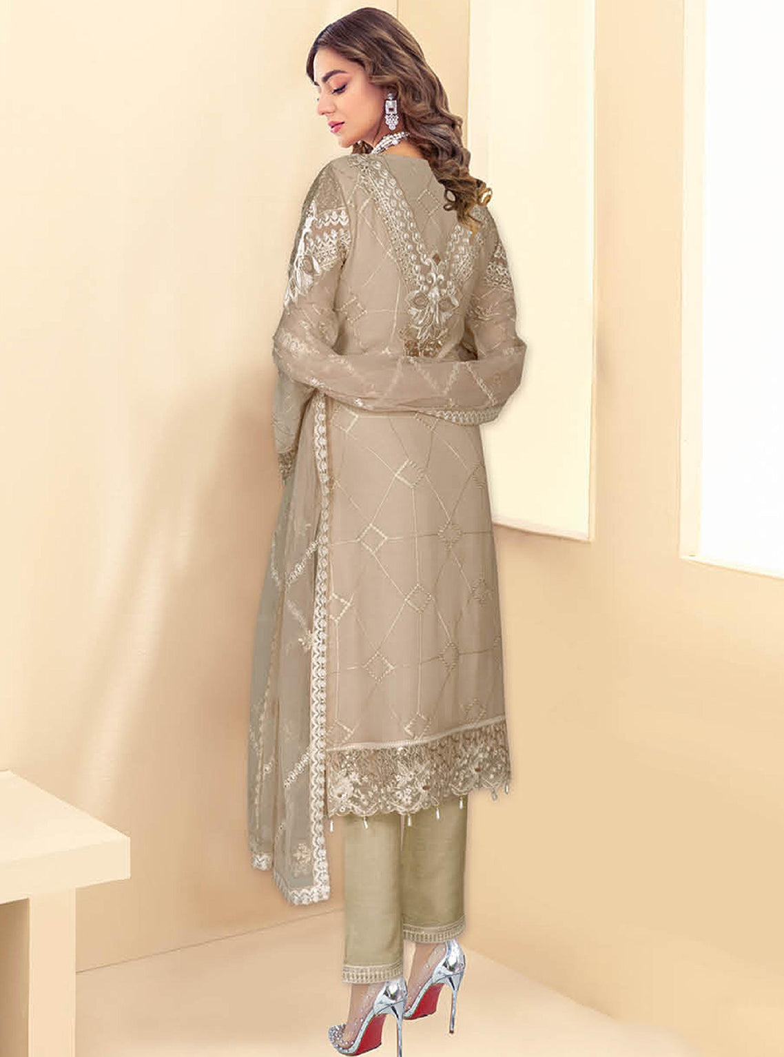 Kashish By Ramsha Embroidered Chiffon Unstitched 3 Piece Suit - 101 Kashish By Ramsha Embroidered Chiffon Unstitched 3 Piece Suit - 101