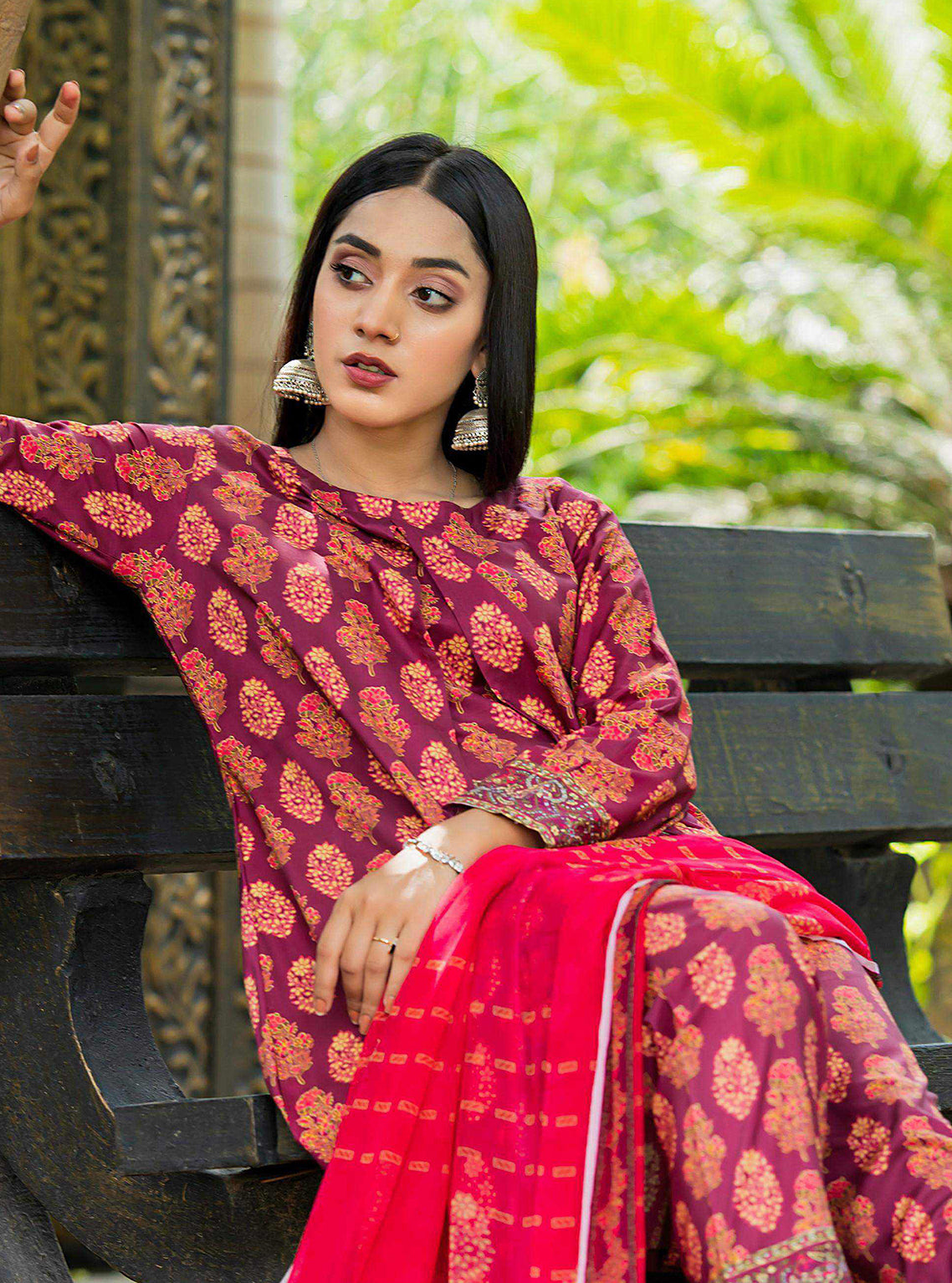 Aangan By Qalamkar Embroidered Linen Unstitched 3 Piece Suit - 06 Aangan By Qalamkar Embroidered Linen Unstitched 3 Piece Suit - 06