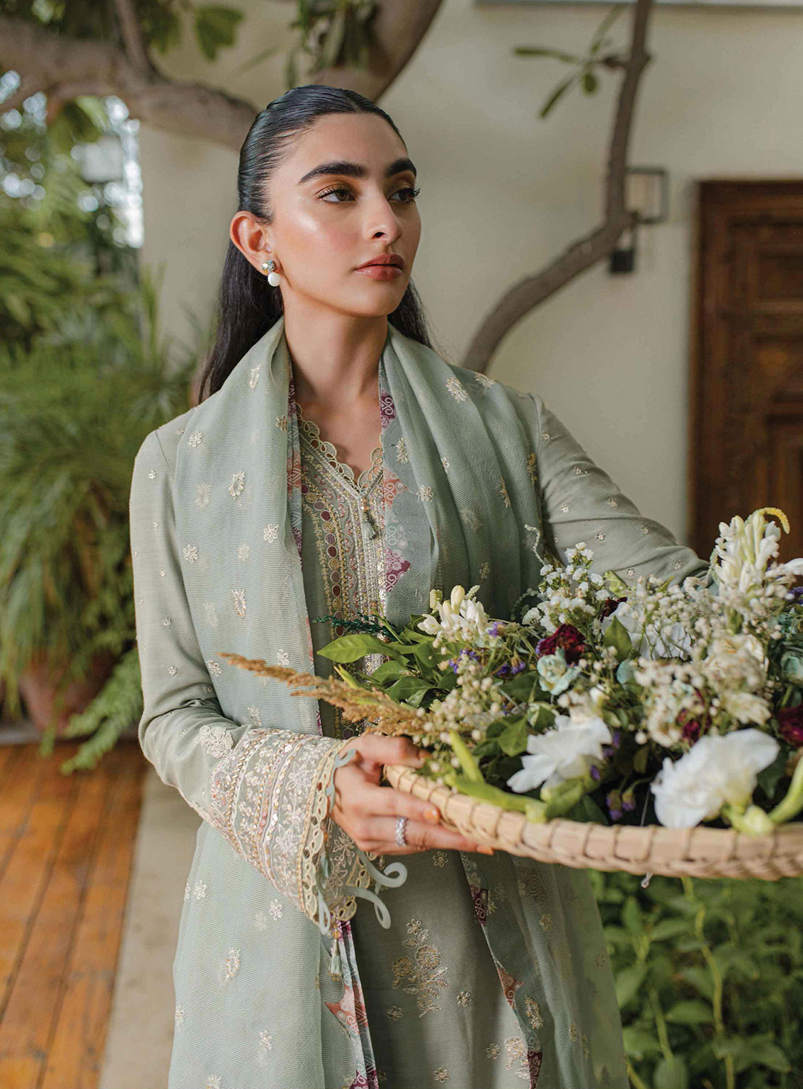 Qline By Qalamkar Embroidered Linen Unstitched 3 Piece Suit - 07 LAVINIA Qline By Qalamkar Embroidered Linen Unstitched 3 Piece Suit - 07 LAVINIA
