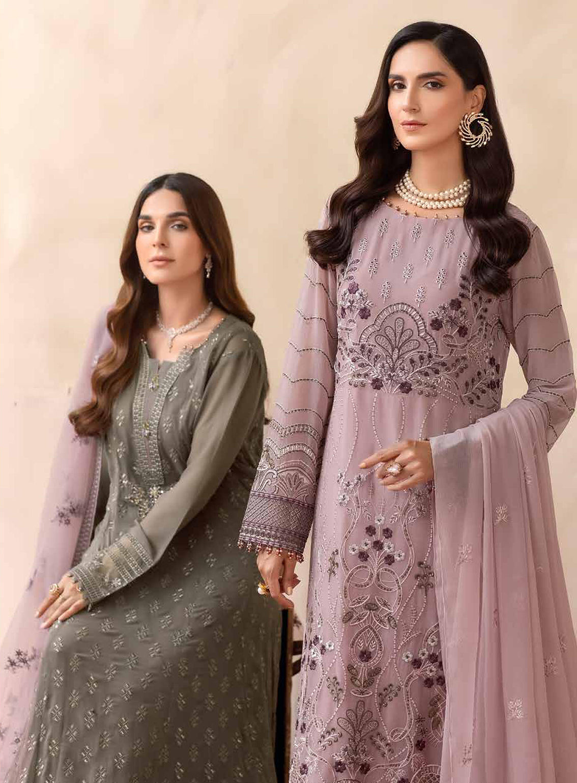 Elnaz By Flossie Embroidered Chiffon Unstitched 3 Piece Suit - 107 Elnaz By Flossie Embroidered Chiffon Unstitched 3 Piece Suit - 107