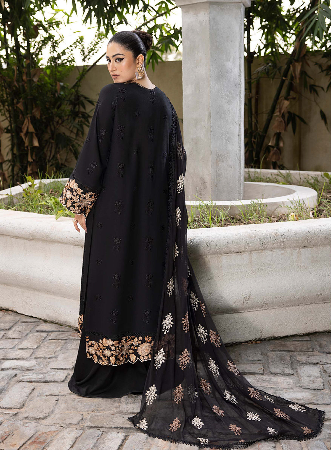 D#08 Eleonora Mahnur Luxury Winter Collection 923 D#08 Eleonora Mahnur Luxury Winter Collection 923