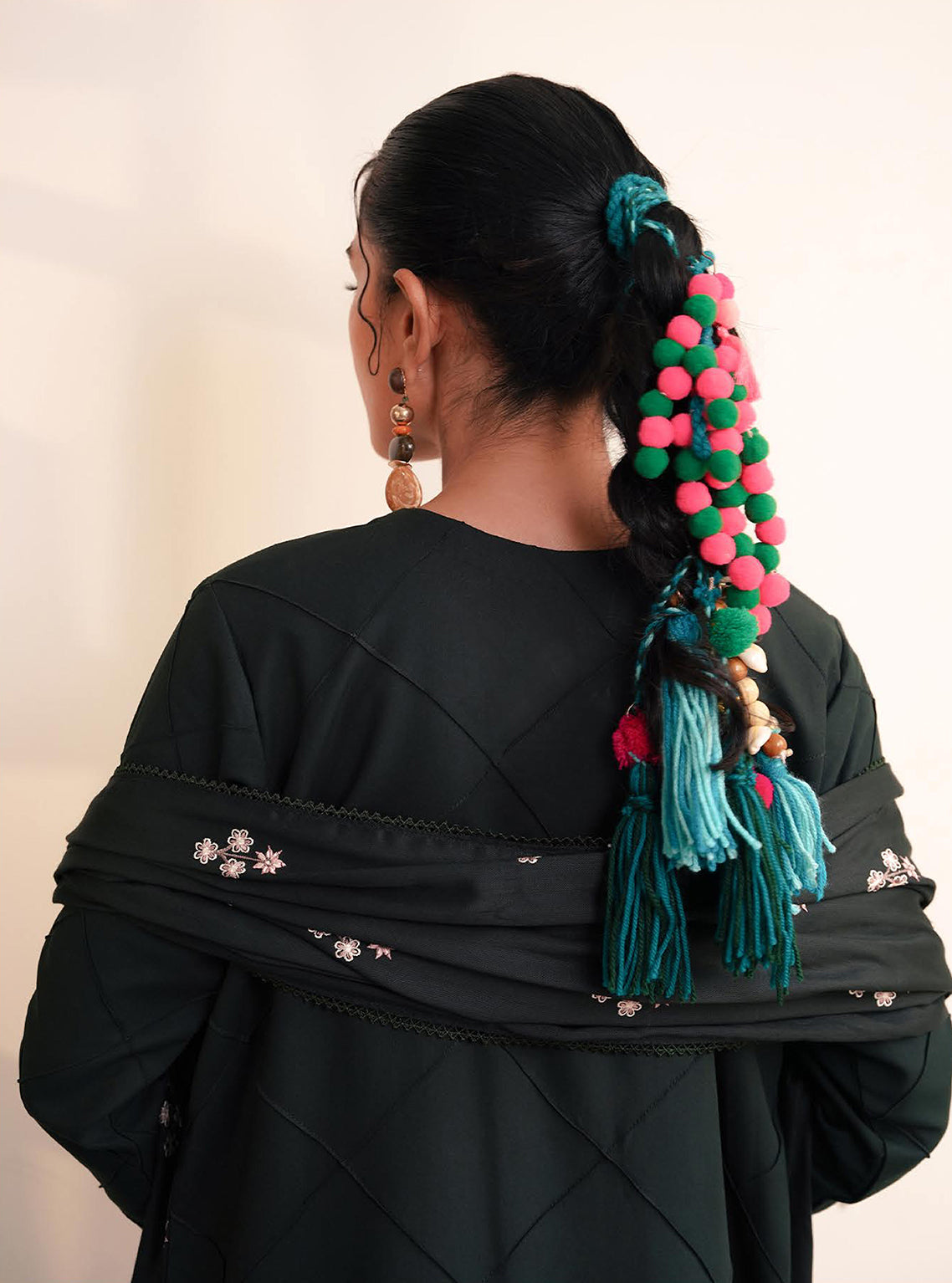 Miraal By Aabyaan Embroidered Linen Unstitched 3 Piece Suit - 01 Miraal By Aabyaan Embroidered Linen Unstitched 3 Piece Suit - 01