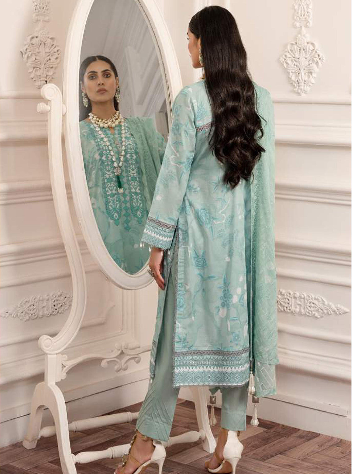 D#01 AlZohaib Sunshine Bloom Printed Bamber Chikankari Dupatta 923 D#01 AlZohaib Sunshine Bloom Printed Bamber Chikankari Dupatta 923