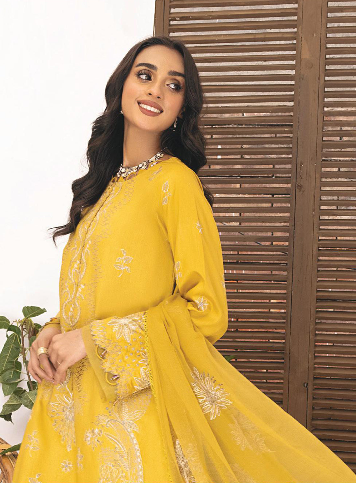 Kastoori By Awwal Embroidered Viscose Unstitched 3 Piece Suit - 07 Kastoori By Awwal Embroidered Viscose Unstitched 3 Piece Suit - 07