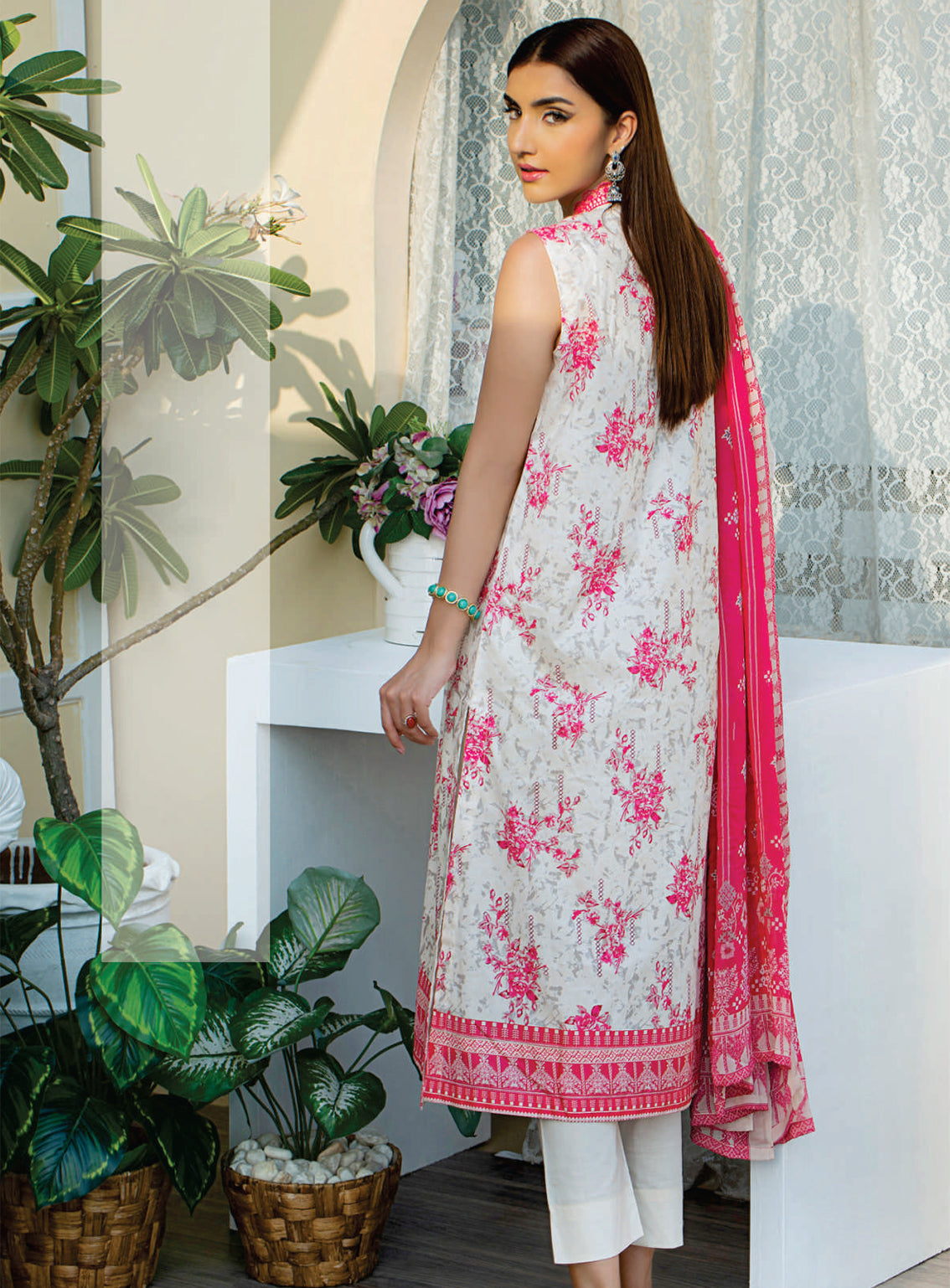 D#8128 Rashid Miral Luxury Printed Cambric Collection 923c Collection 923 D#8128 Rashid Miral Luxury Printed Cambric Collection 923c Collection 923