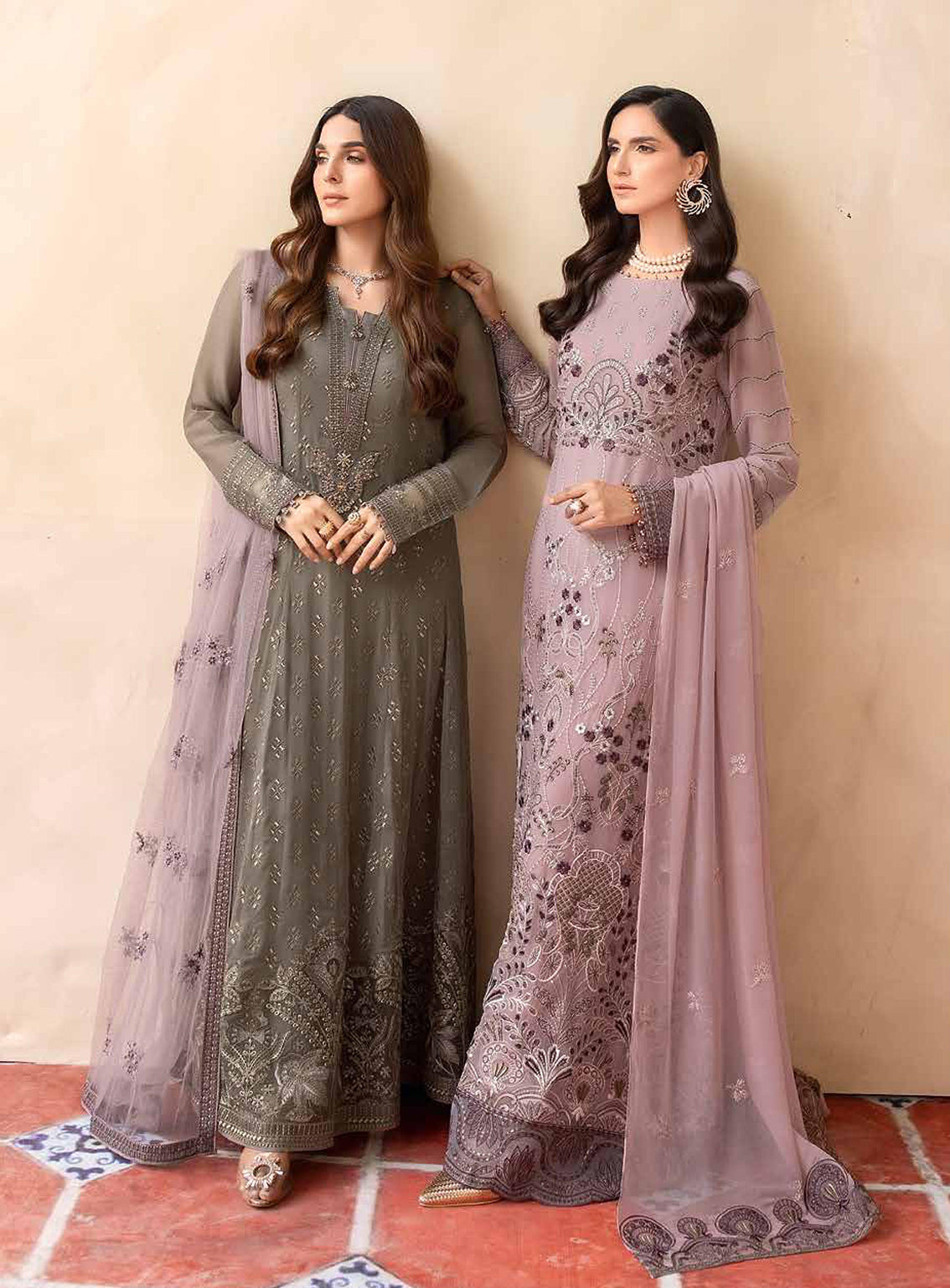 Elnaz By Flossie Embroidered Chiffon Unstitched 3 Piece Suit - 106 Elnaz By Flossie Embroidered Chiffon Unstitched 3 Piece Suit - 106