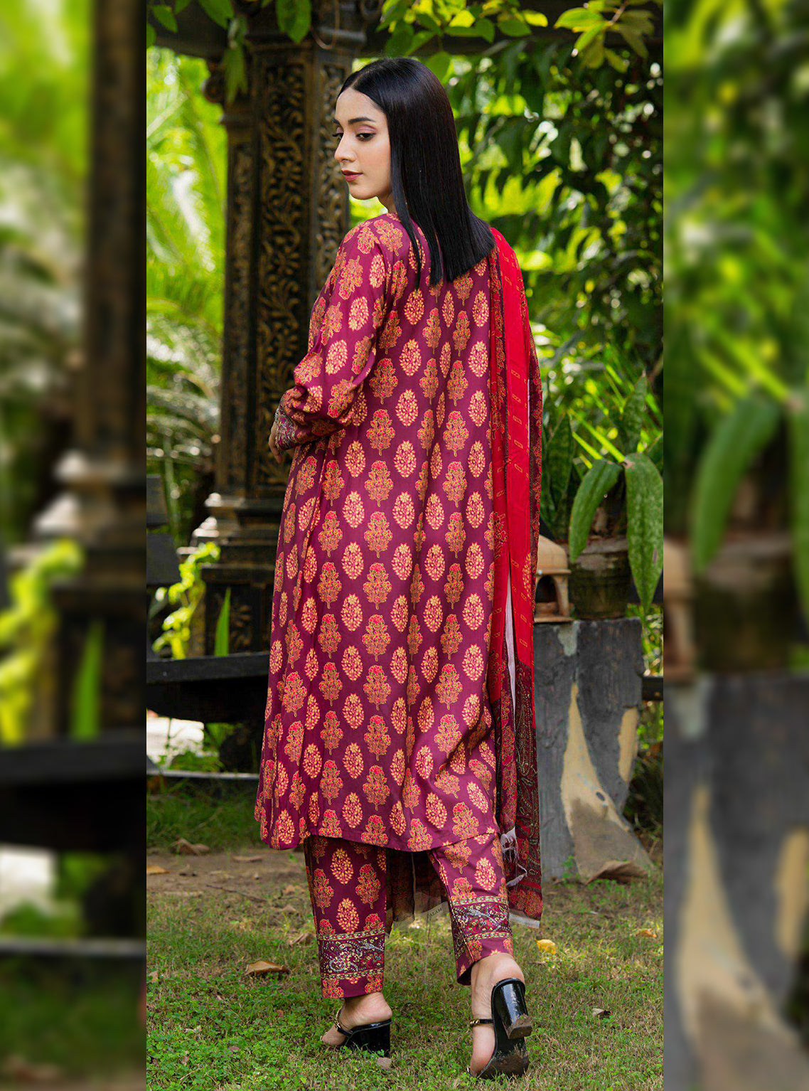 Aangan By Qalamkar Embroidered Linen Unstitched 3 Piece Suit - 06 Aangan By Qalamkar Embroidered Linen Unstitched 3 Piece Suit - 06