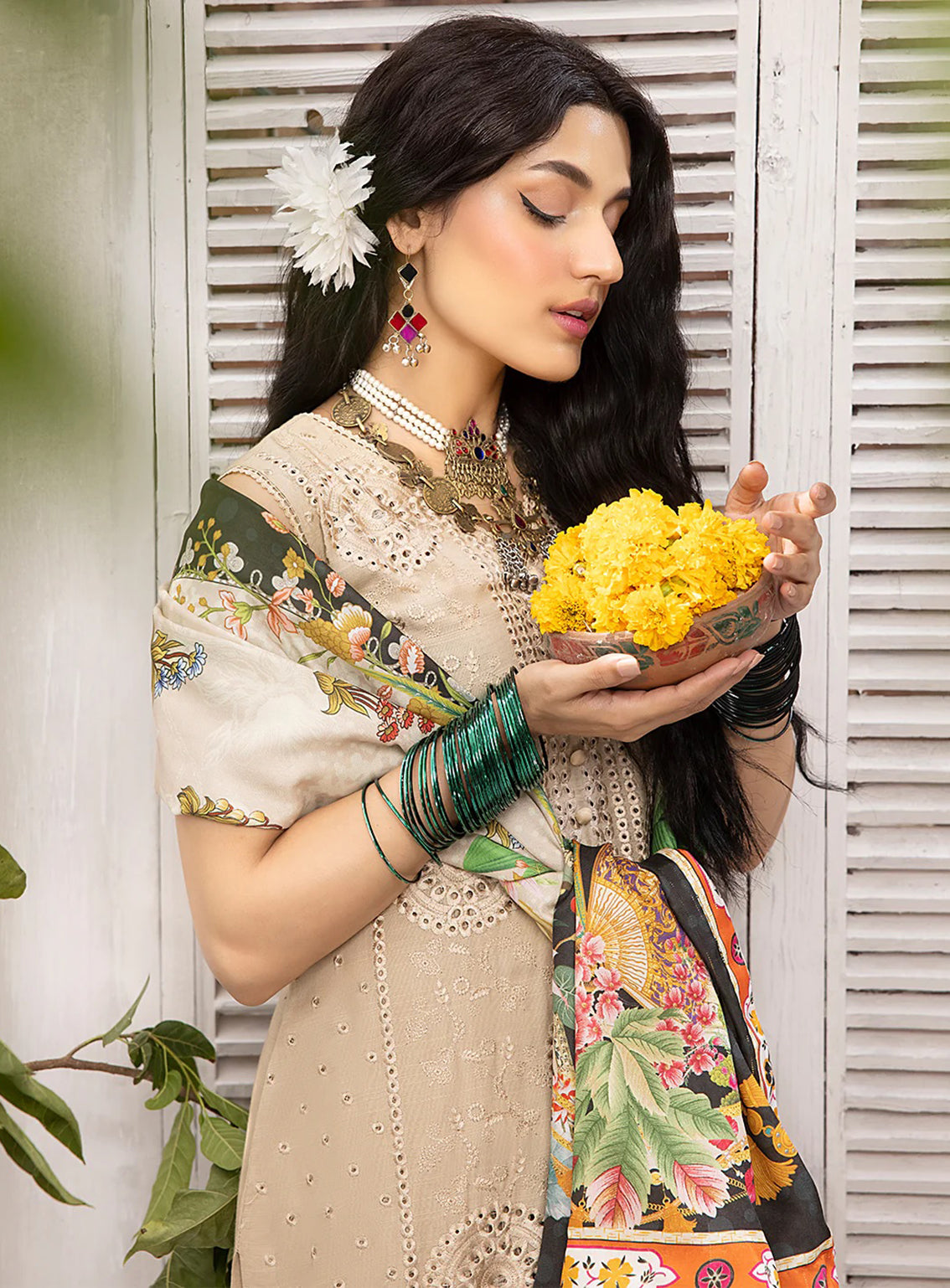 D#04 Mahnur Mehru Linen Winter Collection 923 D#04 Mahnur Mehru Linen Winter Collection 923