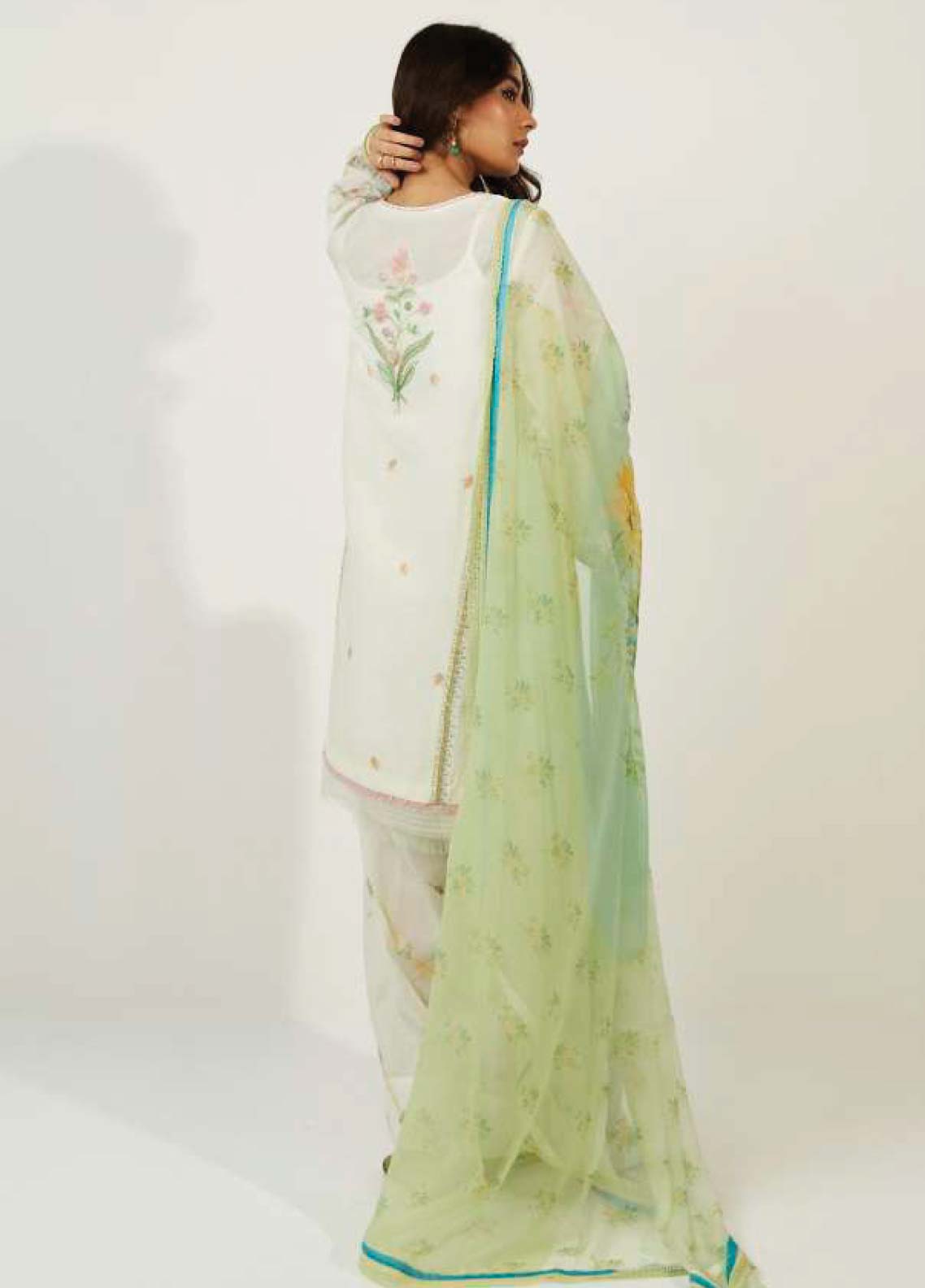 D#6A Zara Shahjahan Coco Emb Lawn Collection 623 D#6A Zara Shahjahan Coco Emb Lawn Collection 623