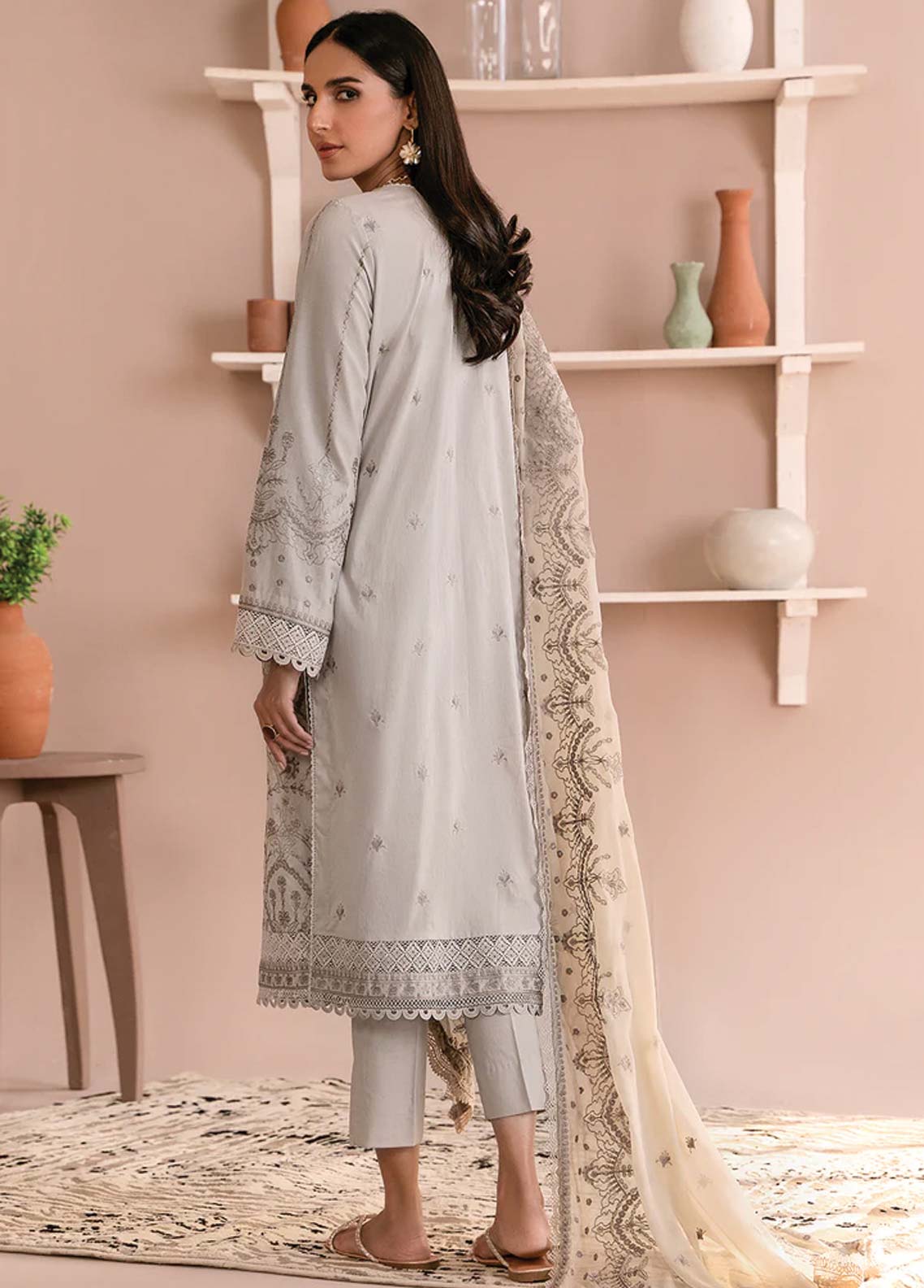 Zarif Embroidered Lawn Unstitched 3 Piece Suit - 05 Zarif Embroidered Lawn Unstitched 3 Piece Suit - 05