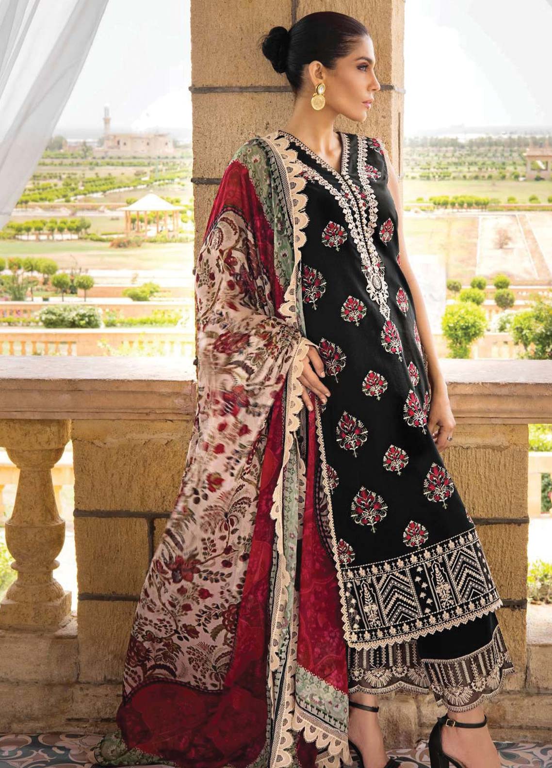 D#9A Zainab Chottani Luxury Emb Lawn Collection 623 D#9A Zainab Chottani Luxury Emb Lawn Collection 623