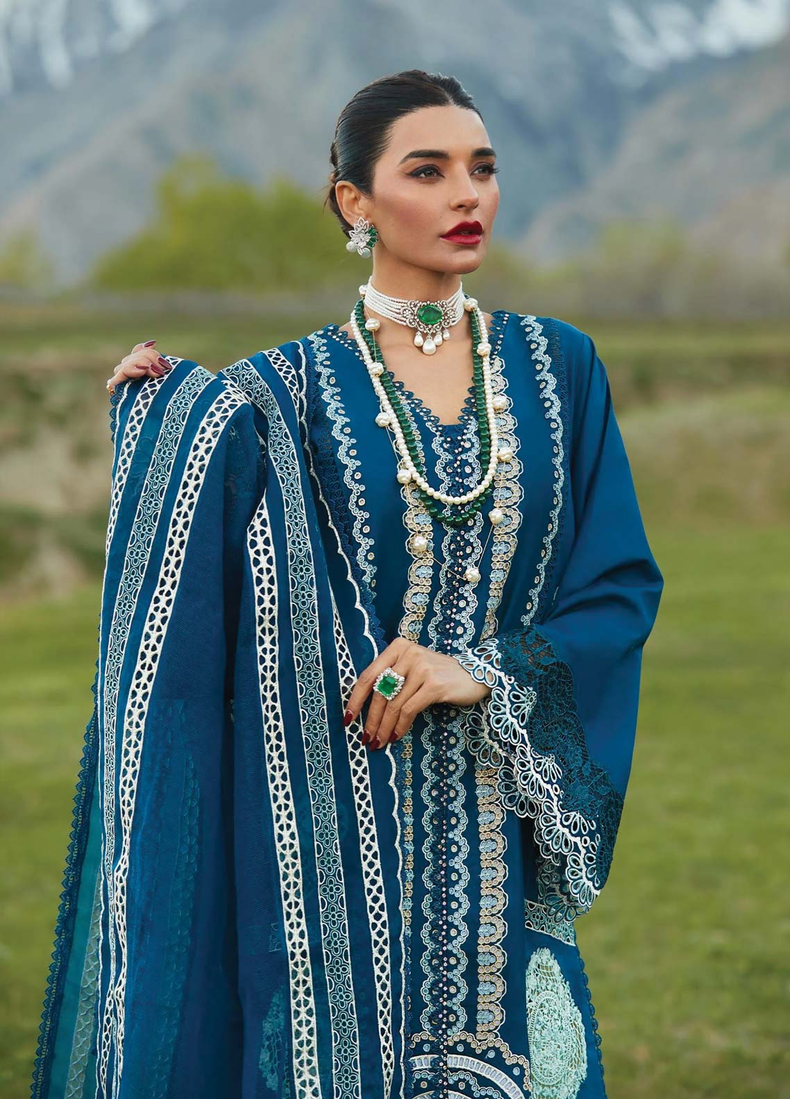 D#7A Crimson Luxury Emb Lawn Collection 623 D#7A Crimson Luxury Emb Lawn Collection 623