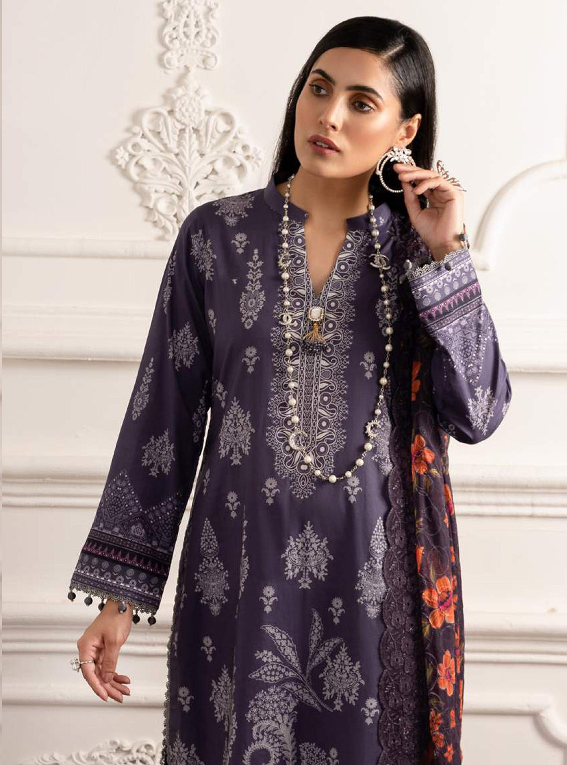 D#08 AlZohaib Sunshine Bloom Printed Bamber Chikankari Dupatta 923 D#08 AlZohaib Sunshine Bloom Printed Bamber Chikankari Dupatta 923
