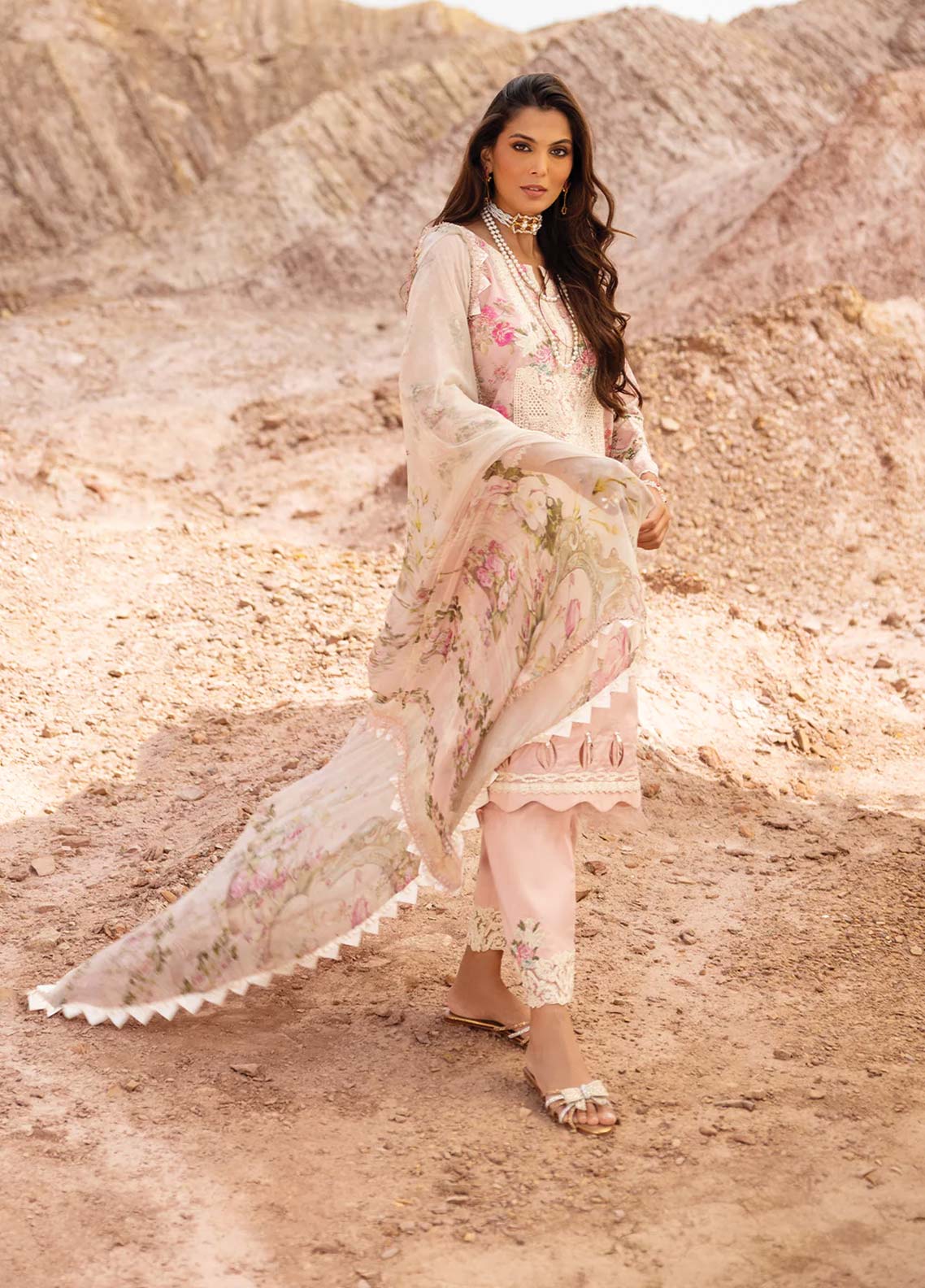 D#2A Elaf Signature Emb Lawn Collection 623 D#2A Elaf Signature Emb Lawn Collection 623