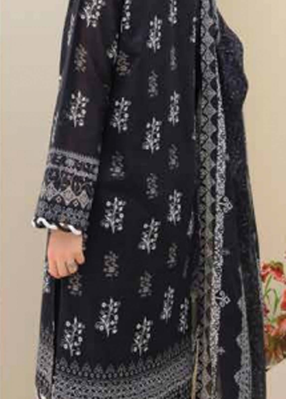 D#14 Salitex Monochrome Black & White Printed Collection 623 D#14 Salitex Monochrome Black & White Printed Collection 623