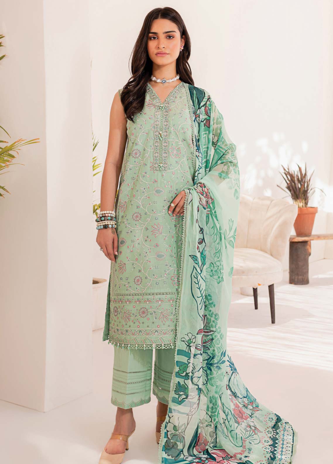 D#09 Farasha Mehek Festive Lawn Collection 623 D#09 Farasha Mehek Festive Lawn Collection 623