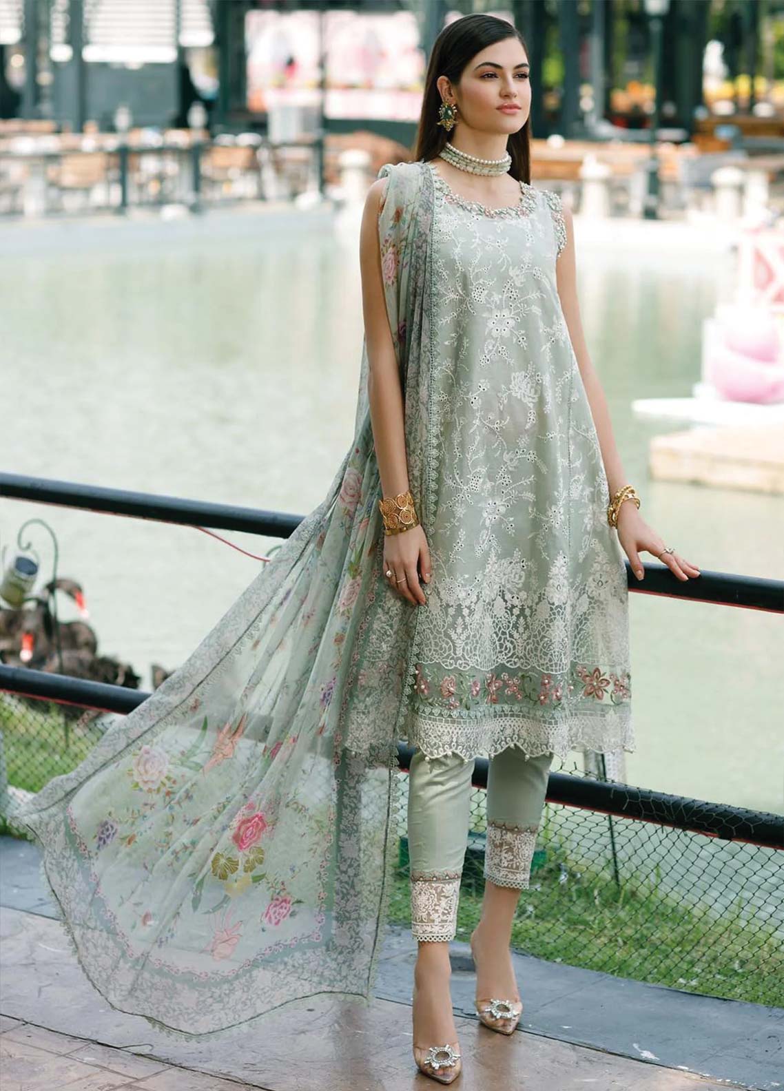 D#05 Noor By Saadia Asad Eid Handwork Schiffli Laserkari Collection 623 D#05 Noor By Saadia Asad Eid Handwork Schiffli Laserkari Collection 623