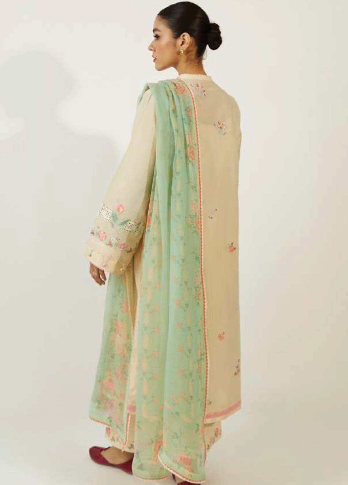 D#2A Zara Shahjahan Coco Emb Lawn Collection 623 D#2A Zara Shahjahan Coco Emb Lawn Collection 623