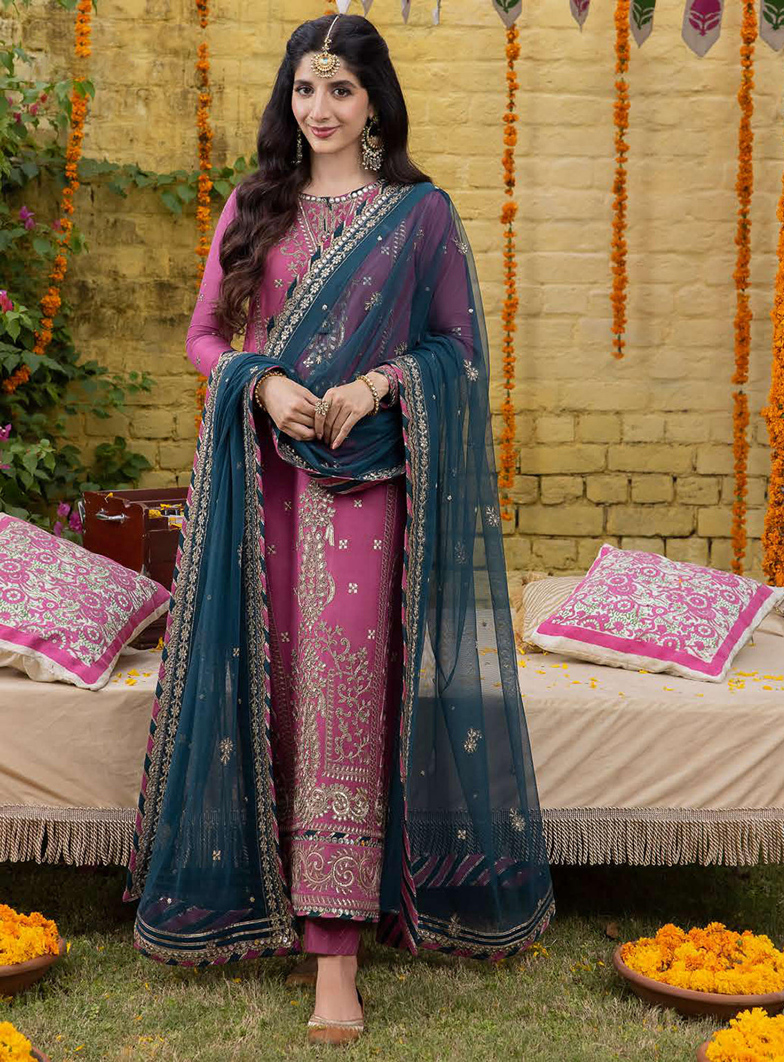 D#19 Asim Jofa Abresham Collection 1023 D#19 Asim Jofa Abresham Collection 1023