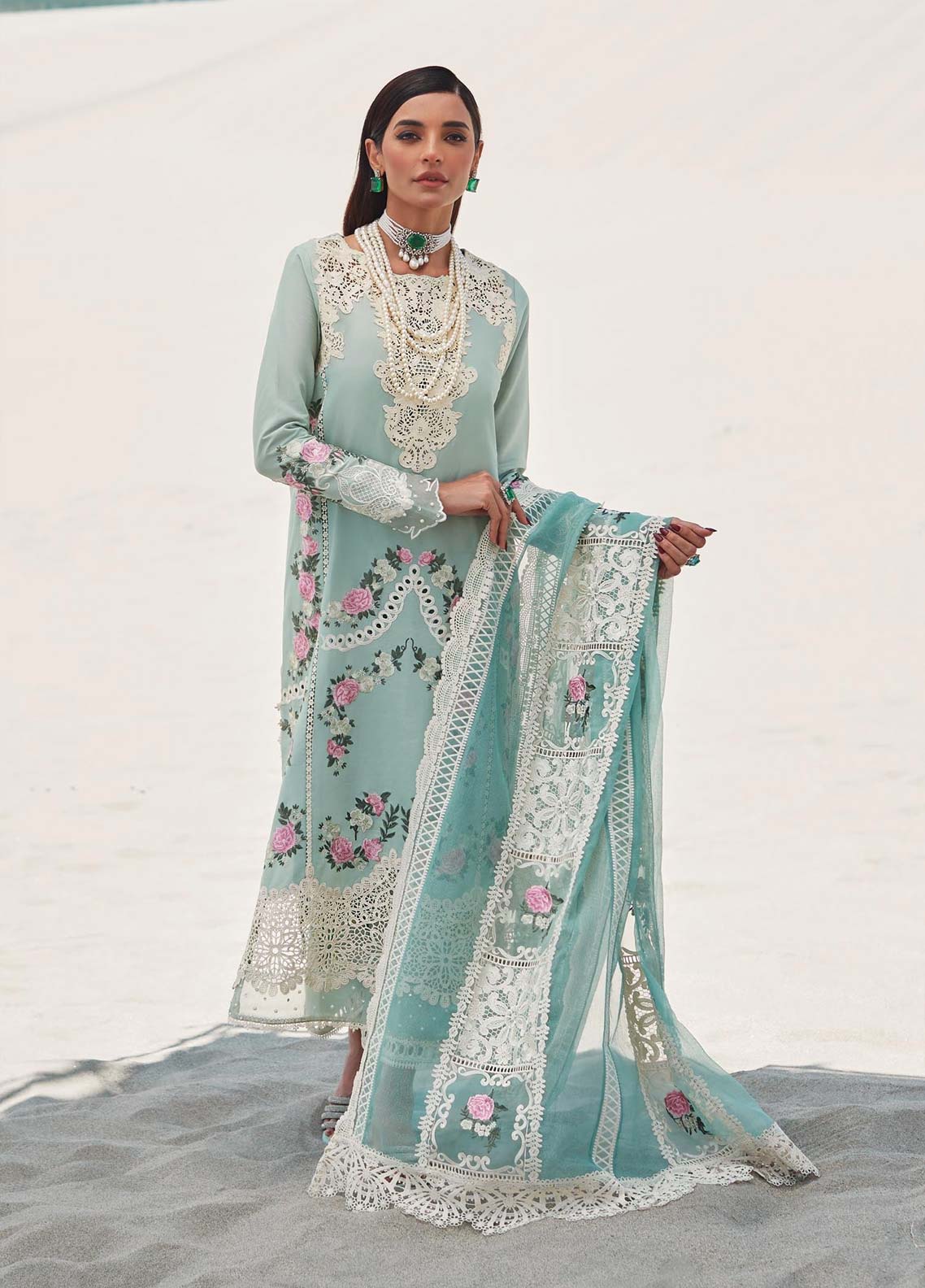 D#3B Crimson Luxury Emb Lawn Collection 623 D#3B Crimson Luxury Emb Lawn Collection 623