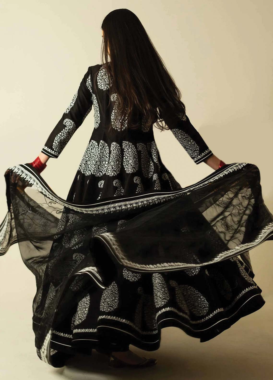 D#03 Zara Shahjahan Emb Lawn Collection 623 V-2 D#03 Zara Shahjahan Emb Lawn Collection 623 V-2