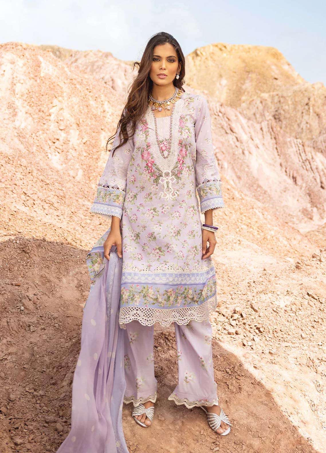 D#1A Elaf Signature Emb Lawn Collection 623 D#1A Elaf Signature Emb Lawn Collection 623
