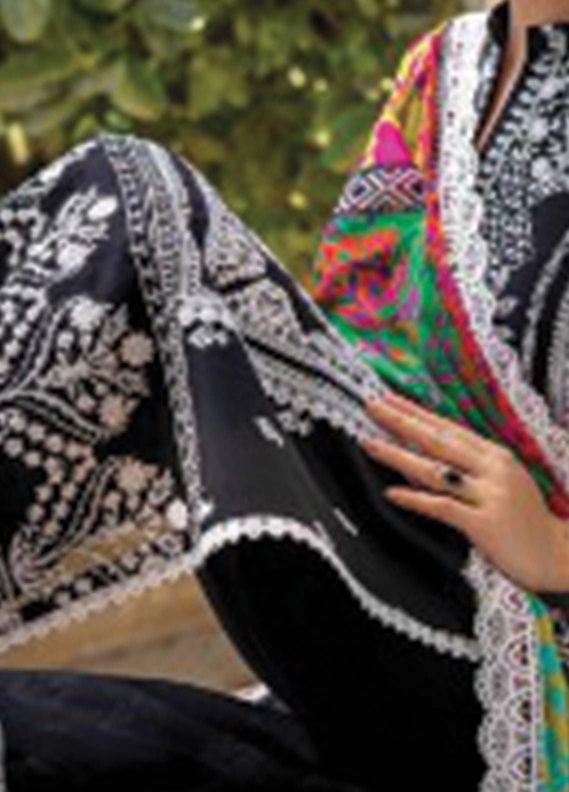 D#5A Zainab Chottani Luxury Emb Lawn Collection 623 D#5A Zainab Chottani Luxury Emb Lawn Collection 623