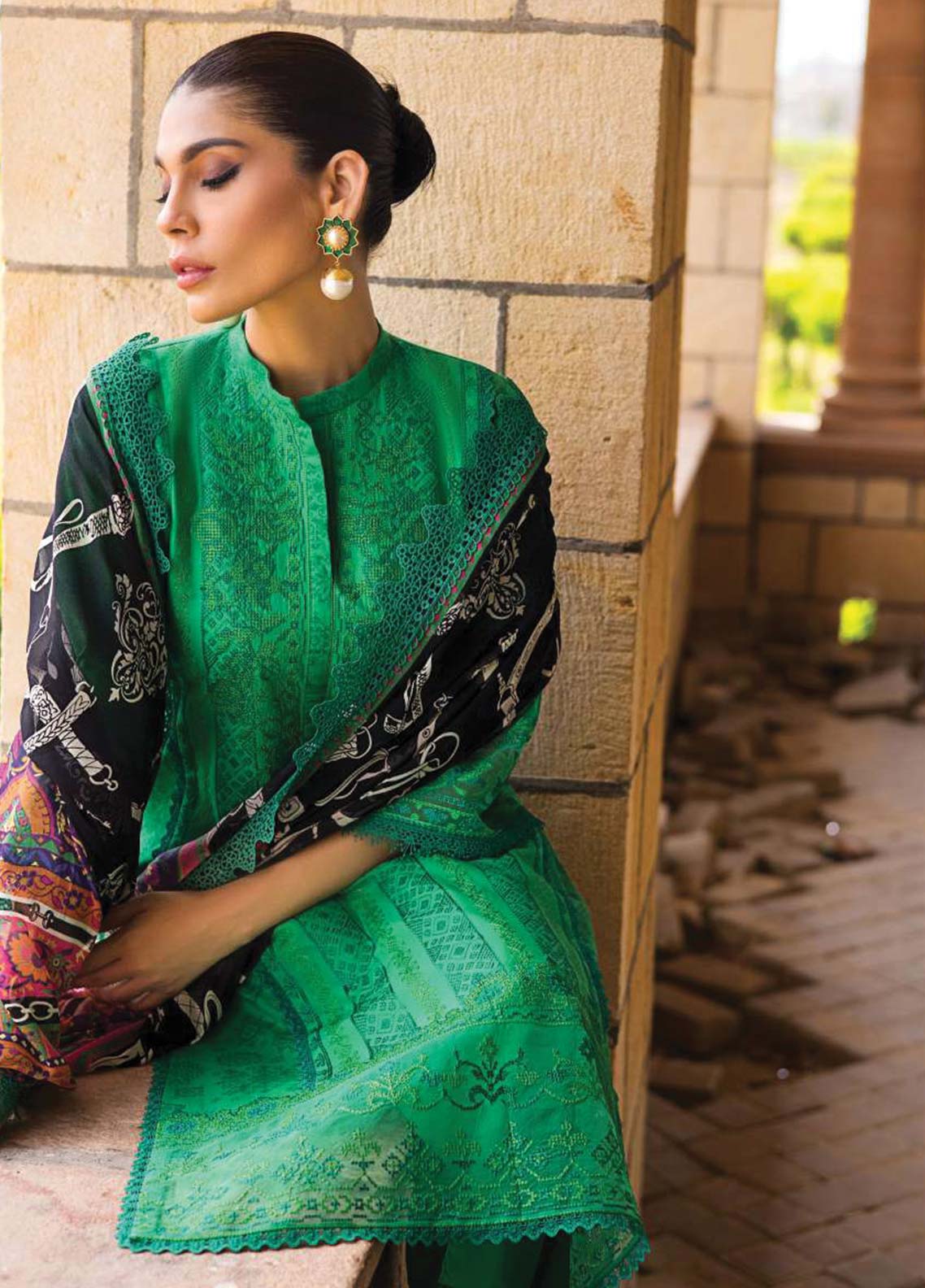 D#7A Zainab Chottani Luxury Emb Lawn Collection 623 D#7A Zainab Chottani Luxury Emb Lawn Collection 623