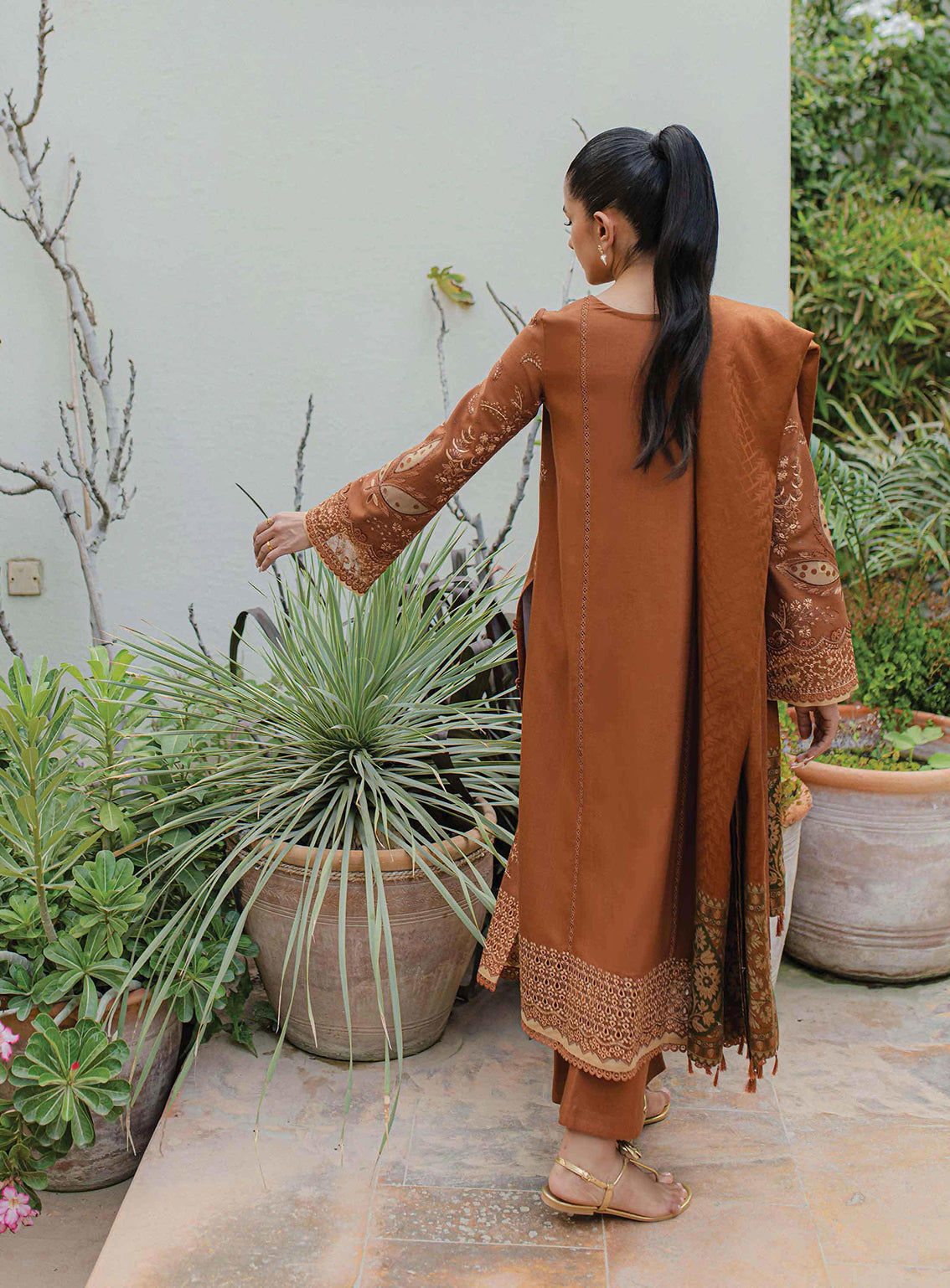 Qline By Qalamkar Embroidered Peach Leather Unstitched 3 Piece Suit - 06 MIRHA Qline By Qalamkar Embroidered Peach Leather Unstitched 3 Piece Suit - 06 MIRHA