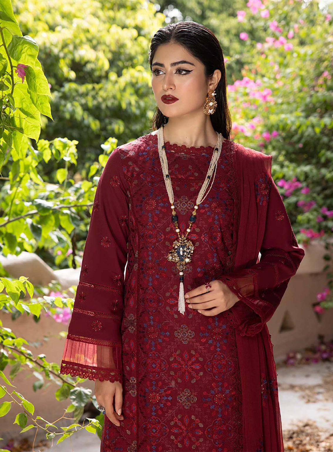 D#11 Lueur Mahnur Luxury Winter Collection 923 D#11 Lueur Mahnur Luxury Winter Collection 923