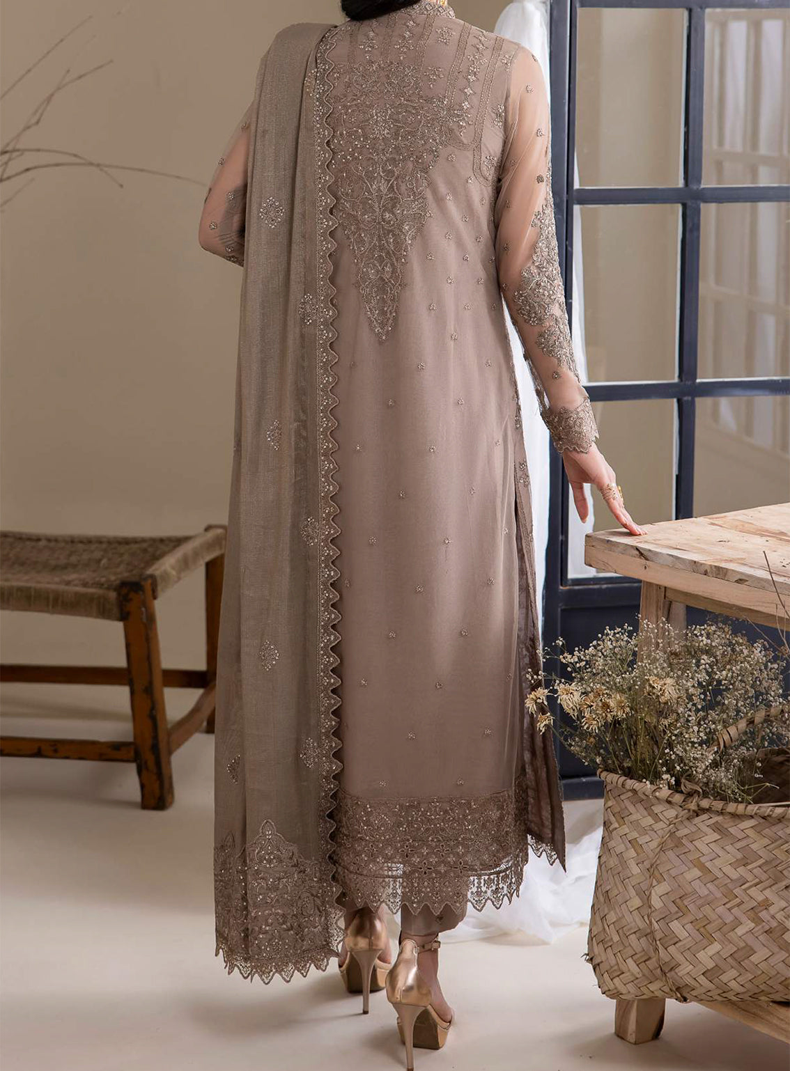 Iznik Embroidered Chiffon Unstitched 3 Piece Suit - 30 Iznik Embroidered Chiffon Unstitched 3 Piece Suit - 30