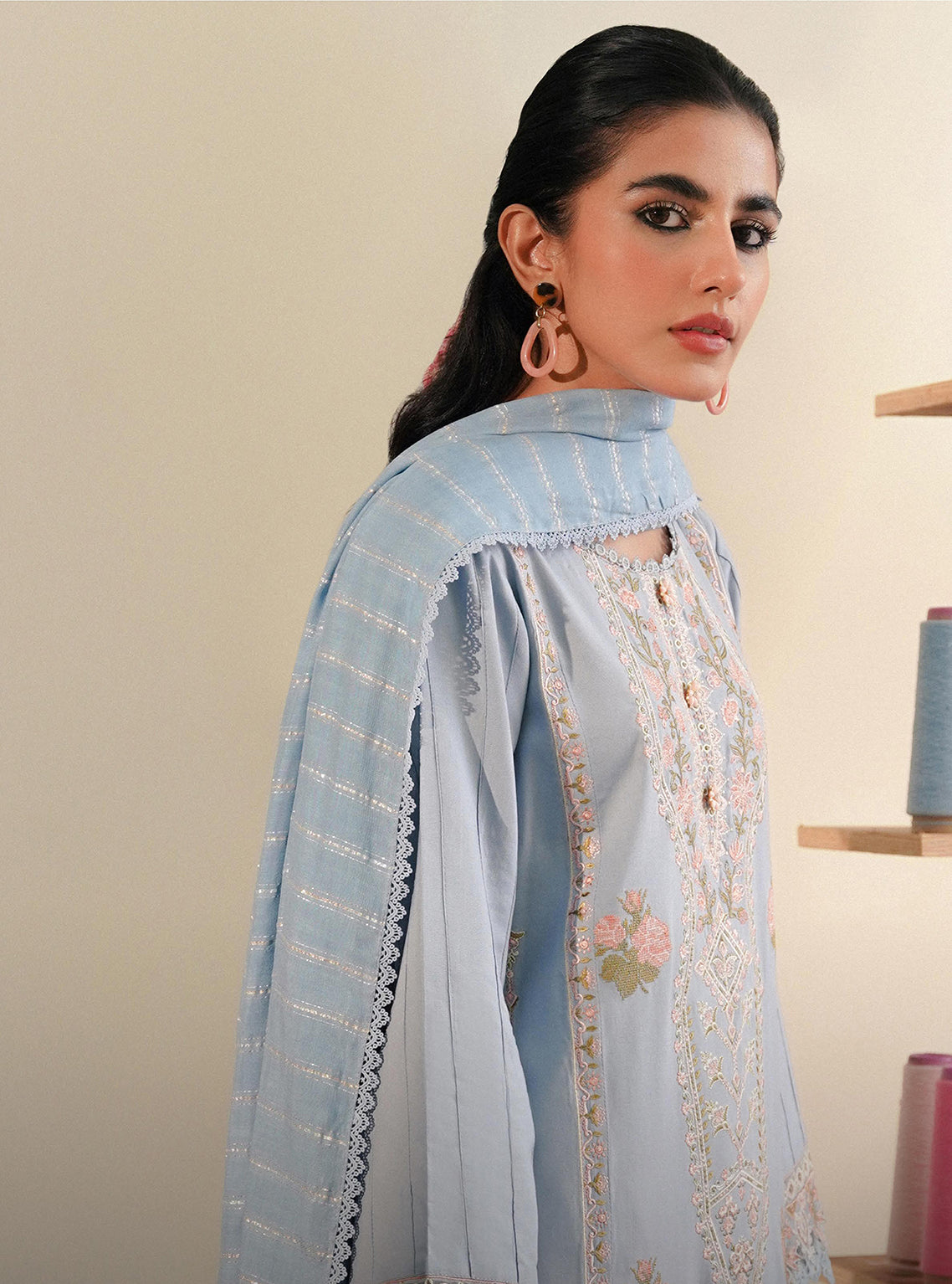 Miraal By Aabyaan Embroidered Linen Unstitched 3 Piece Suit - 08 Miraal By Aabyaan Embroidered Linen Unstitched 3 Piece Suit - 08