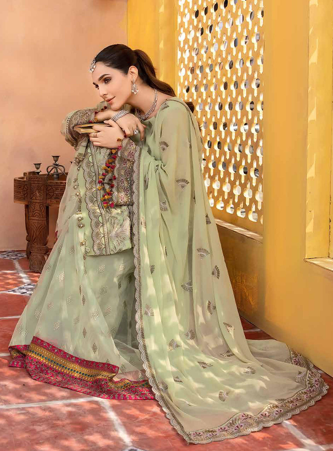 Elnaz By Flossie Embroidered Chiffon Unstitched 3 Piece Suit - 104 Elnaz By Flossie Embroidered Chiffon Unstitched 3 Piece Suit - 104