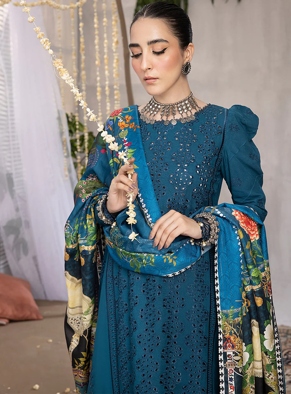 D#07 Mahnur Mehru Linen Winter Collection 923 D#07 Mahnur Mehru Linen Winter Collection 923