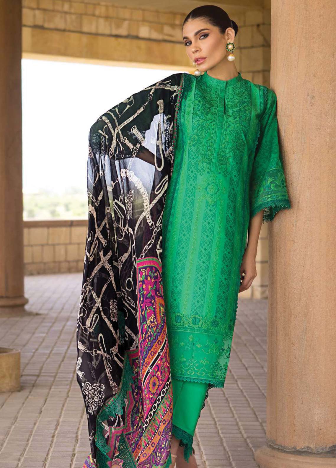 D#7A Zainab Chottani Luxury Emb Lawn Collection 623 D#7A Zainab Chottani Luxury Emb Lawn Collection 623