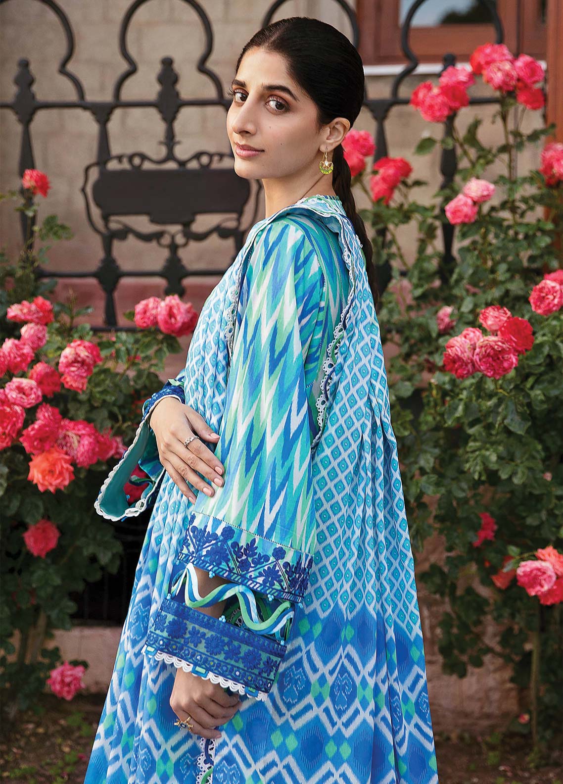 D#10 Zaha By Khadija Shah Festive Emb Lawn Collection 623 D#10 Zaha By Khadija Shah Festive Emb Lawn Collection 623