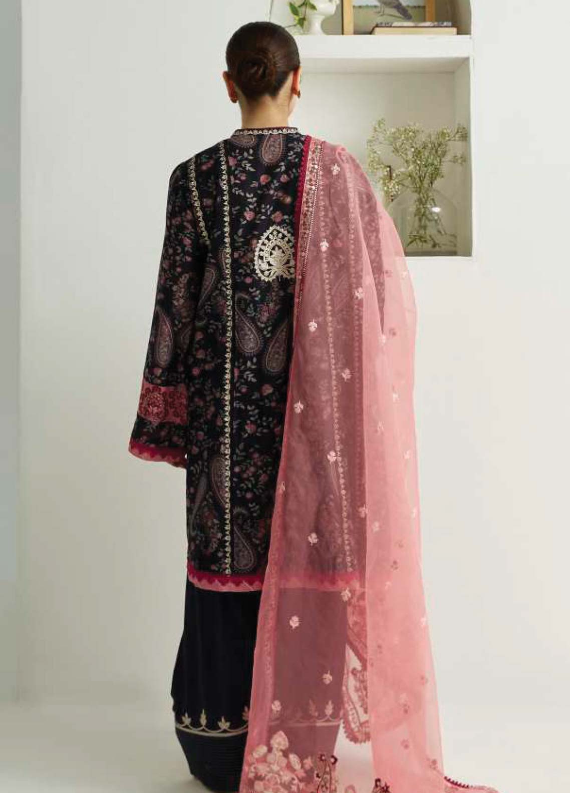 D#3B Zara Shahjahan Coco Emb Lawn Collection 623 D#3B Zara Shahjahan Coco Emb Lawn Collection 623