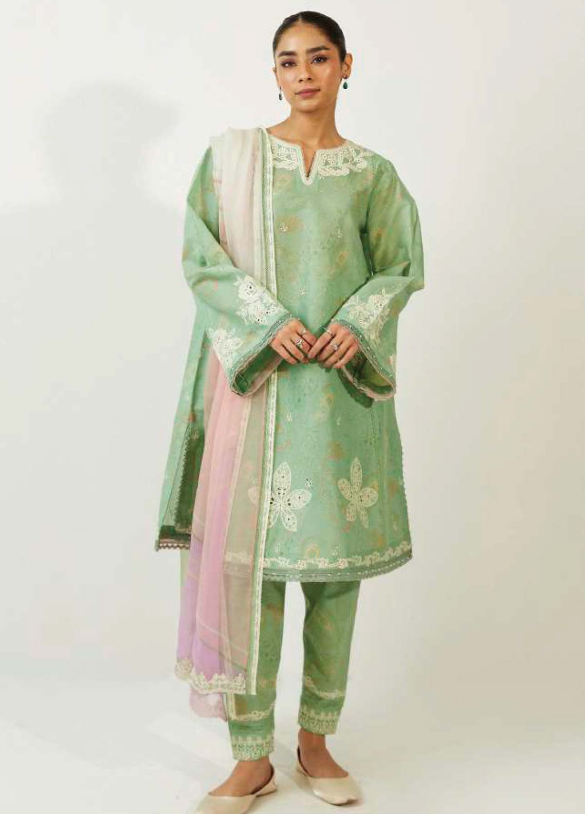 D#9A Zara Shahjahan Coco Emb Lawn Collection 623 D#9A Zara Shahjahan Coco Emb Lawn Collection 623