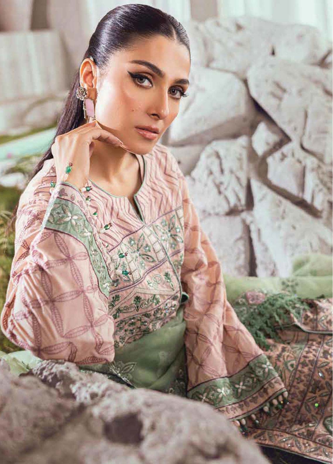 D#09 Mahiymaan By Al Zohaib Luxury Lawn Eid Edition 623 D#09 Mahiymaan By Al Zohaib Luxury Lawn Eid Edition 623