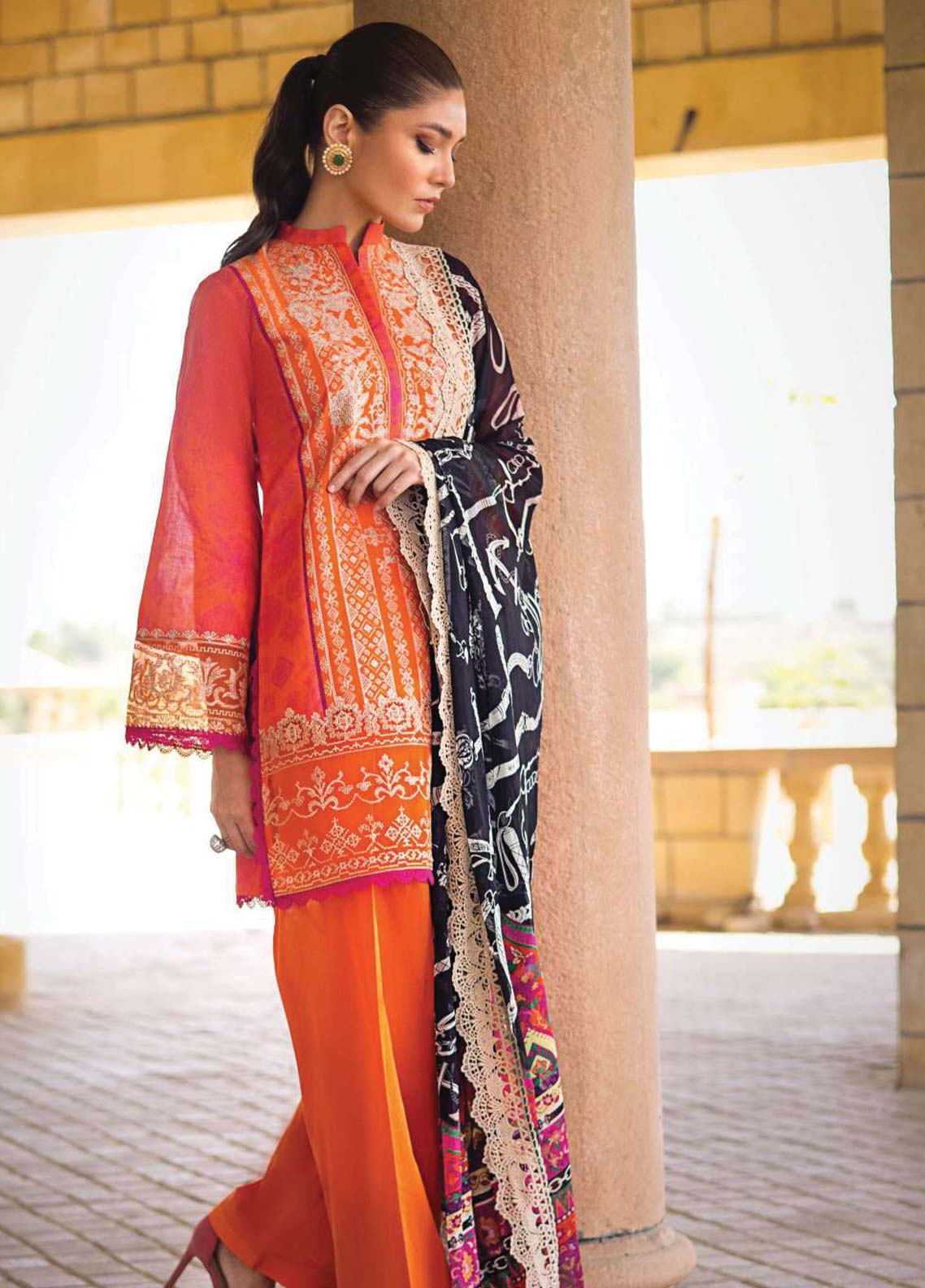 D#7B Zainab Chottani Luxury Emb Lawn Collection 623 D#7B Zainab Chottani Luxury Emb Lawn Collection 623